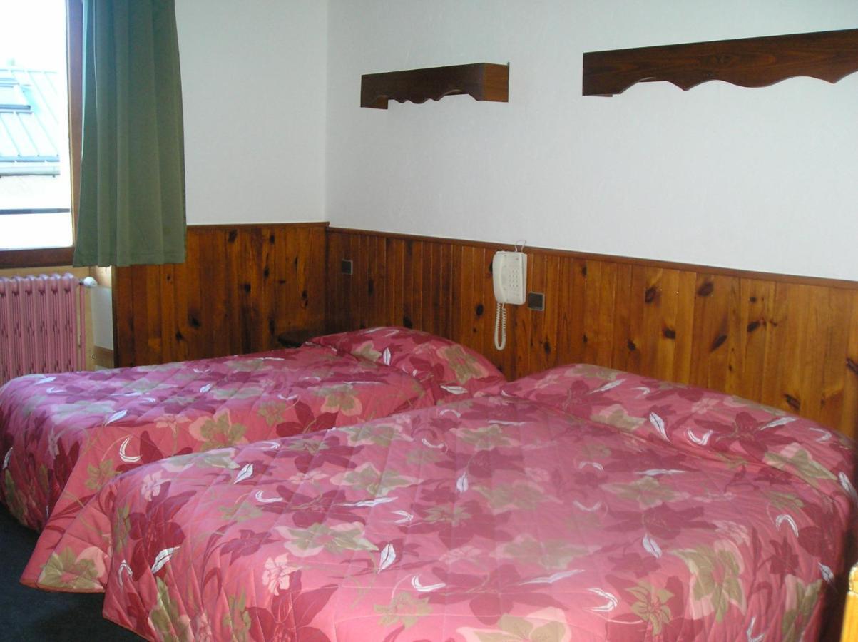 Hotel Du Soleil Divonne-les-Bains Kamer foto